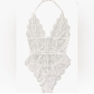 FLORAL Lace Scallop Trim Open Back Teddy NIP Small